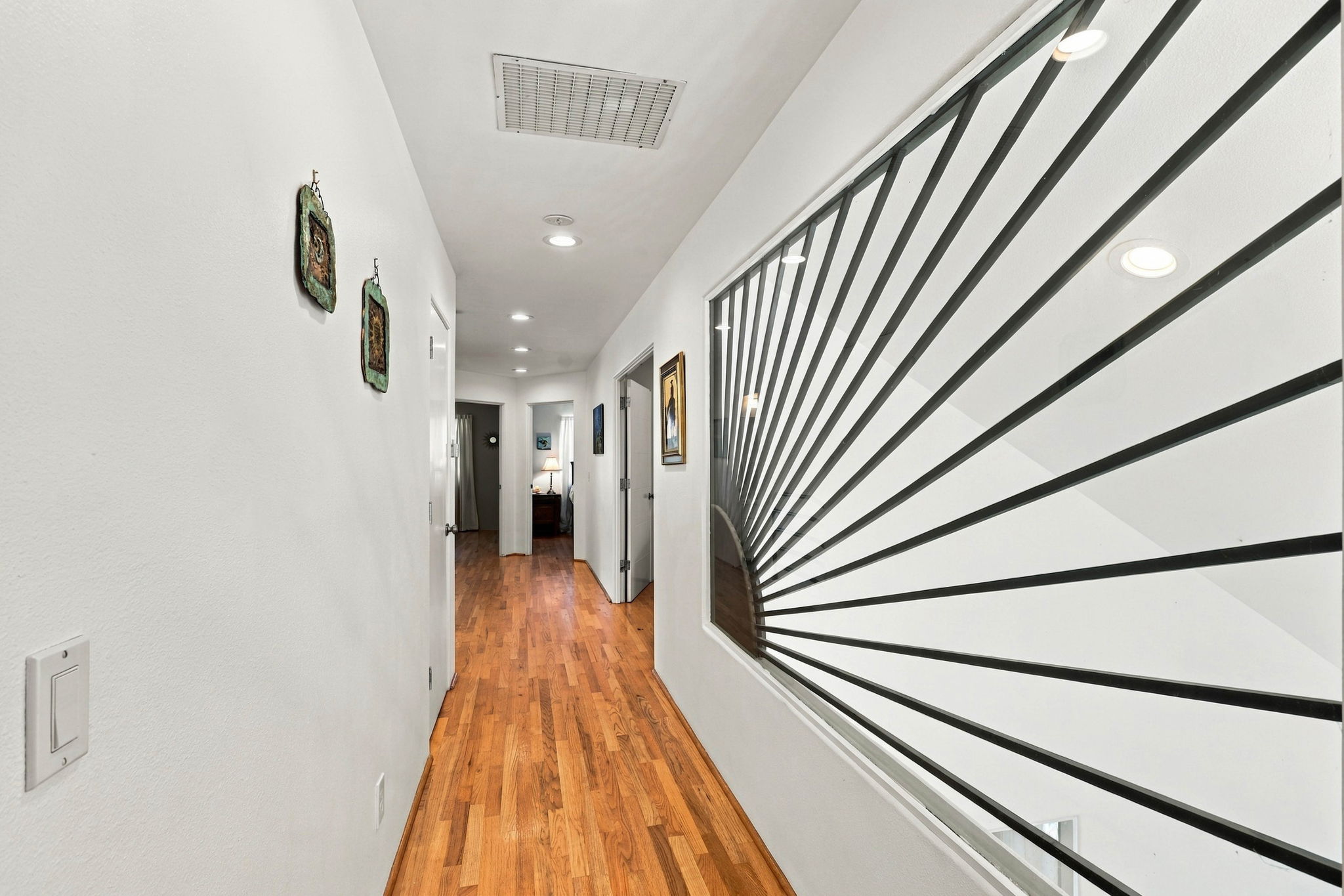 020_F8_1860 Cisco Ln