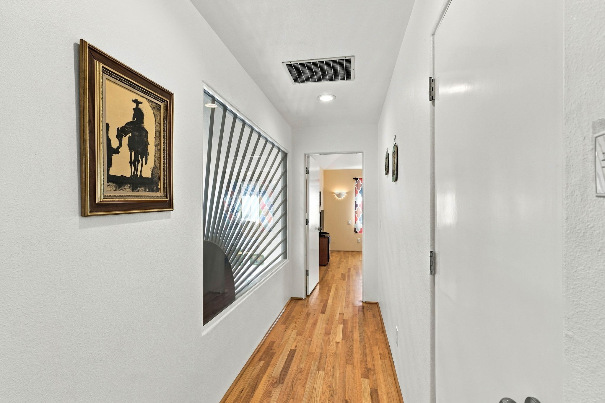 024_F8_1860 Cisco Ln
