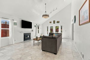 009_F8_1860 Cisco Ln