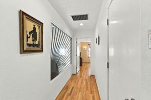024_F8_1860 Cisco Ln