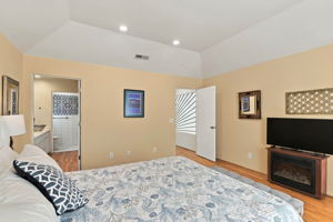 027_F8_1860 Cisco Ln