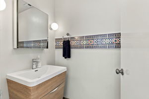 042_F8_1860 Cisco Ln