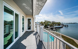 Balcony11