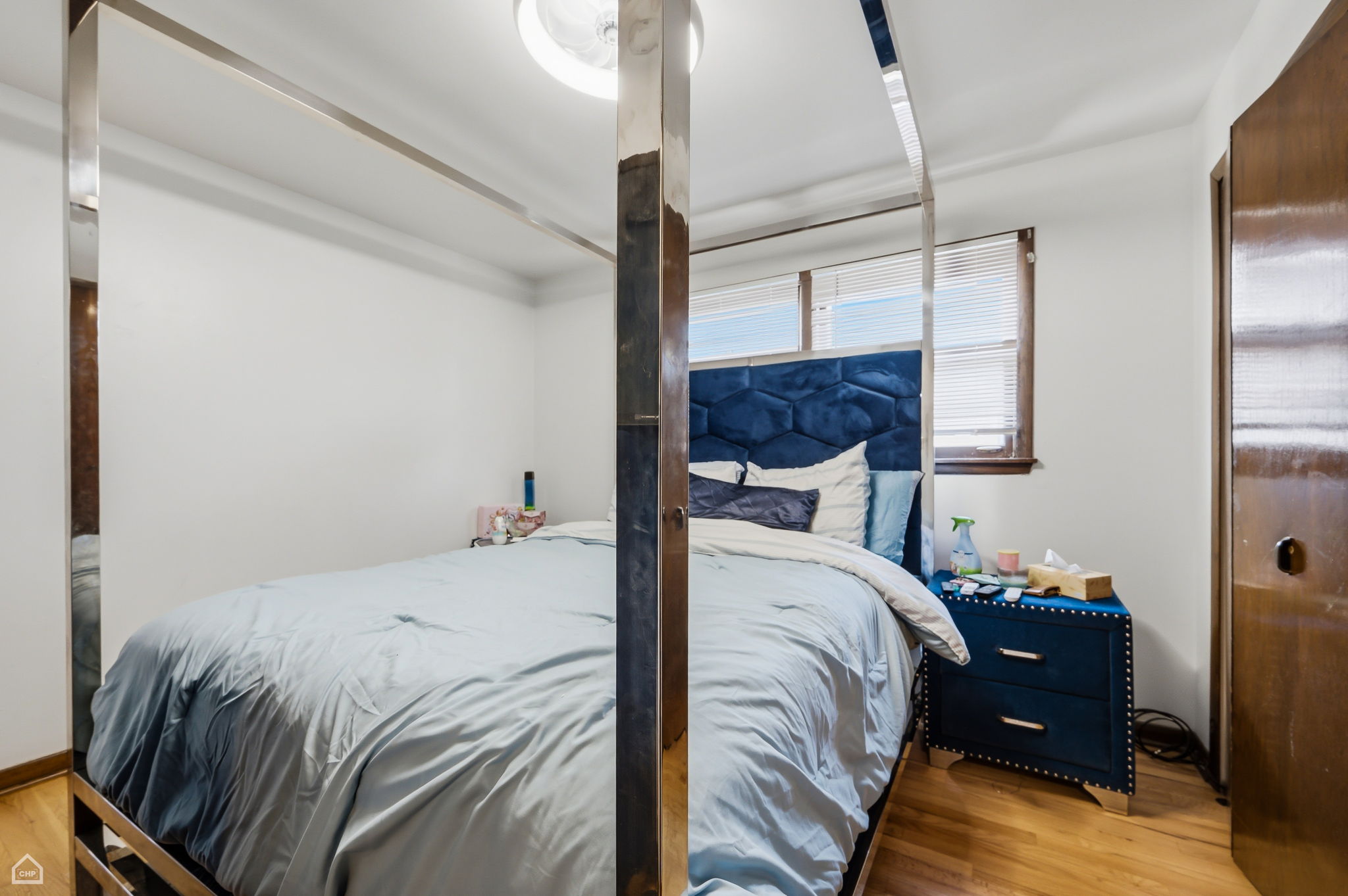 1860 W State St 2W_004