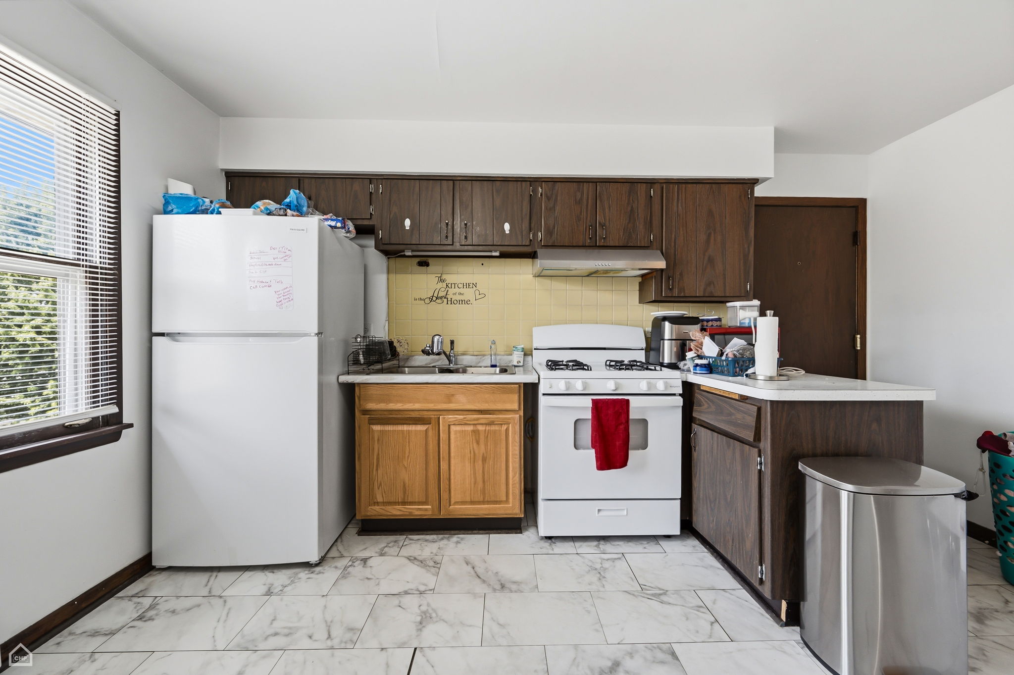 1860 W State St 2W_007