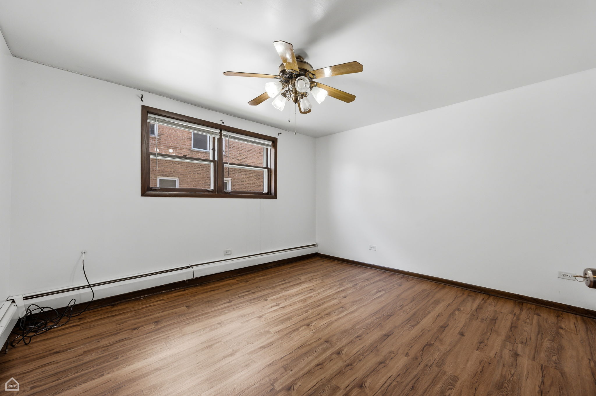 1860 W State St Garden_007