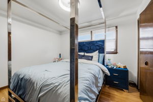 1860 W State St 2W_004