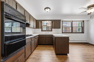 1860 W State St Garden_005