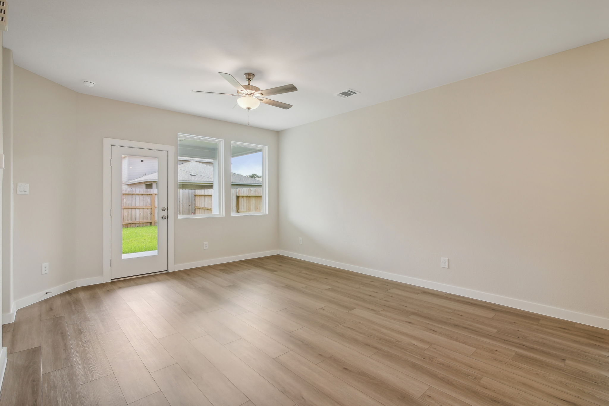 Sundance Ranch - 18606 Etta Pines Circle, Crosby, TX 77532 - 012
