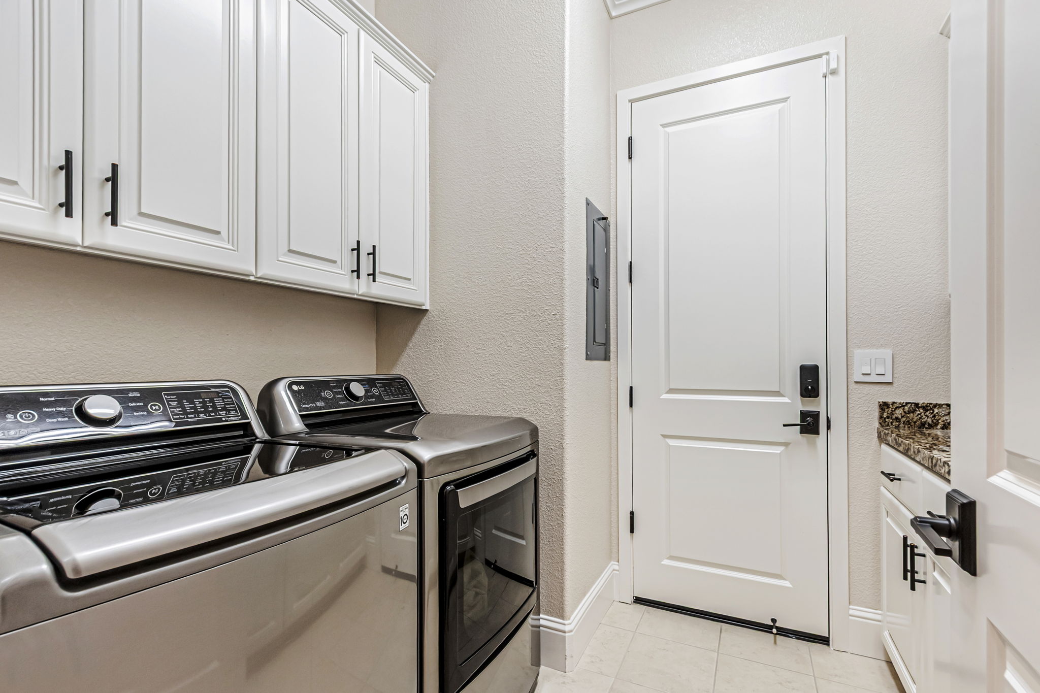 047_ 1861 Carob Ct
