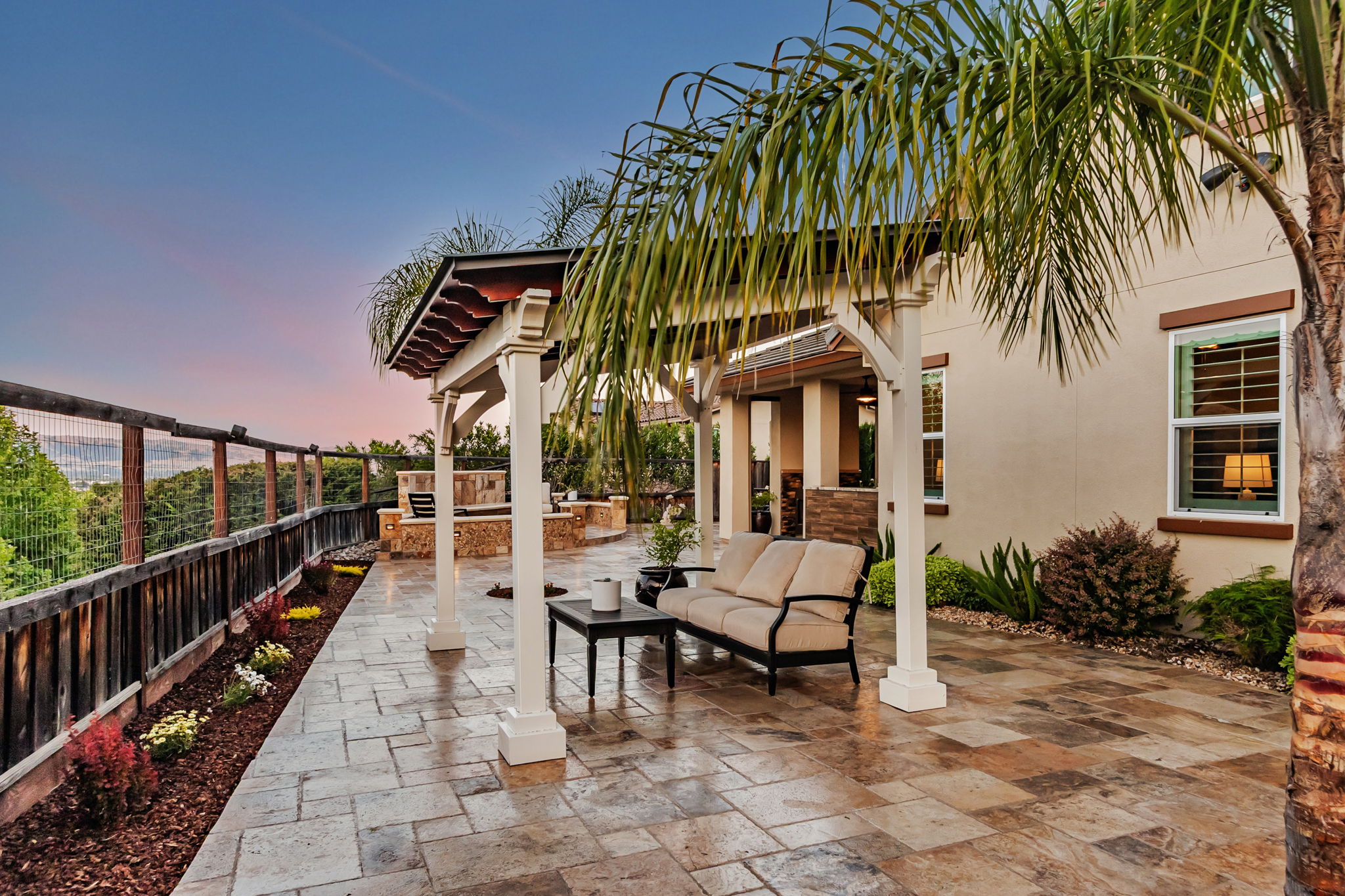 006_TWILIGHT_ 1861 Carob Ct _