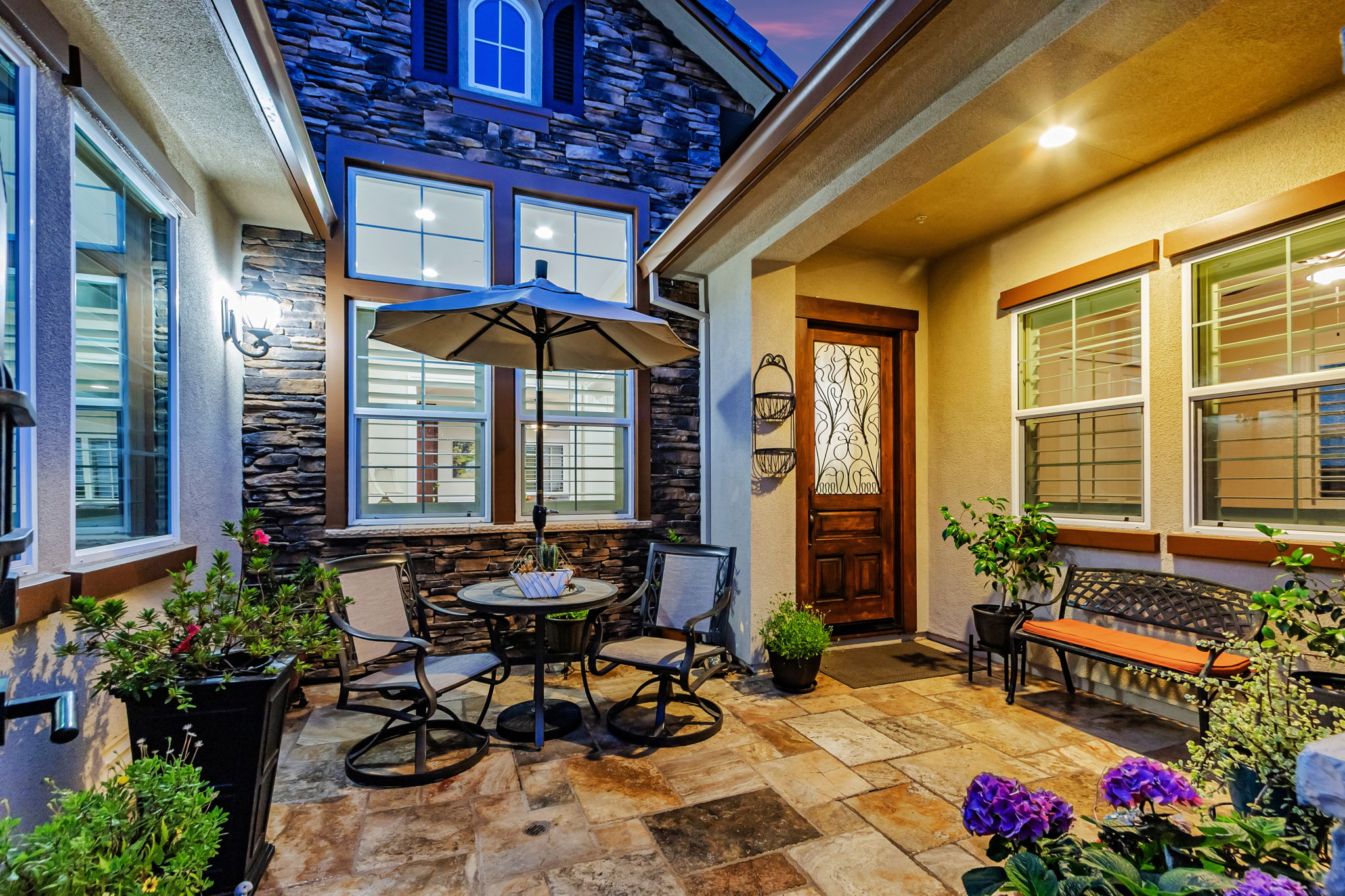 013_TWILIGHT_ 1861 Carob Ct _