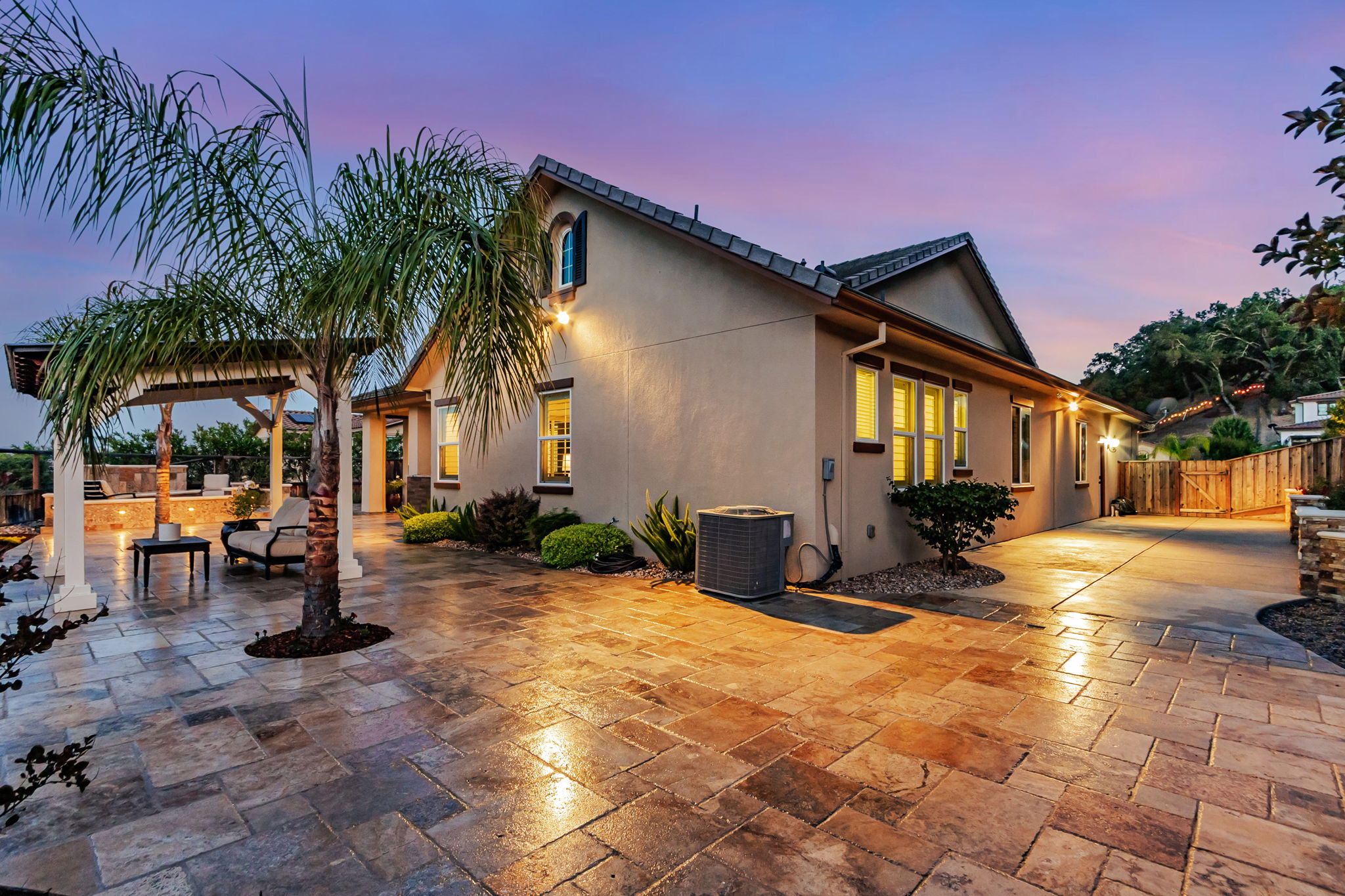 014_TWILIGHT_ 1861 Carob Ct _