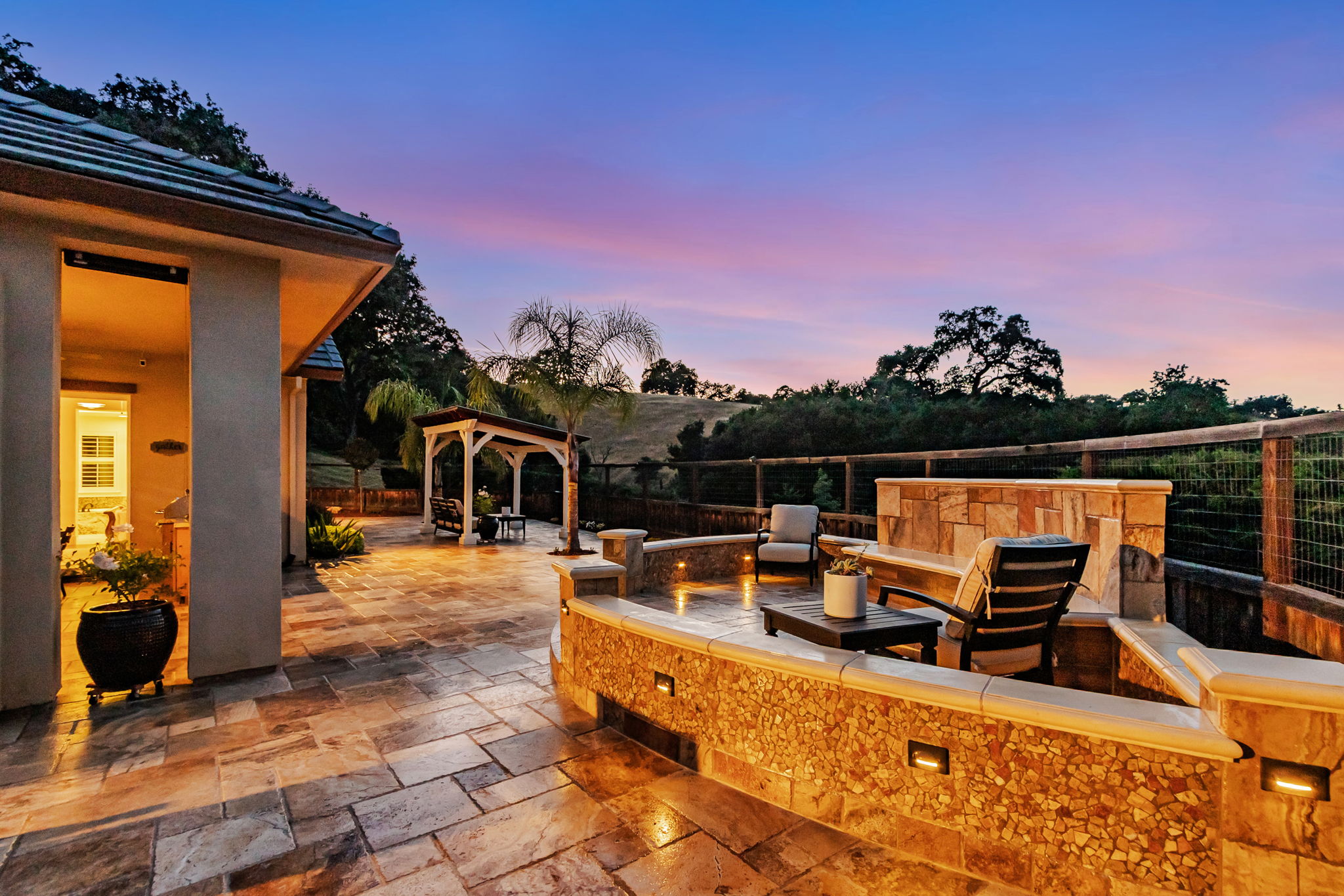 020_TWILIGHT_ 1861 Carob Ct _