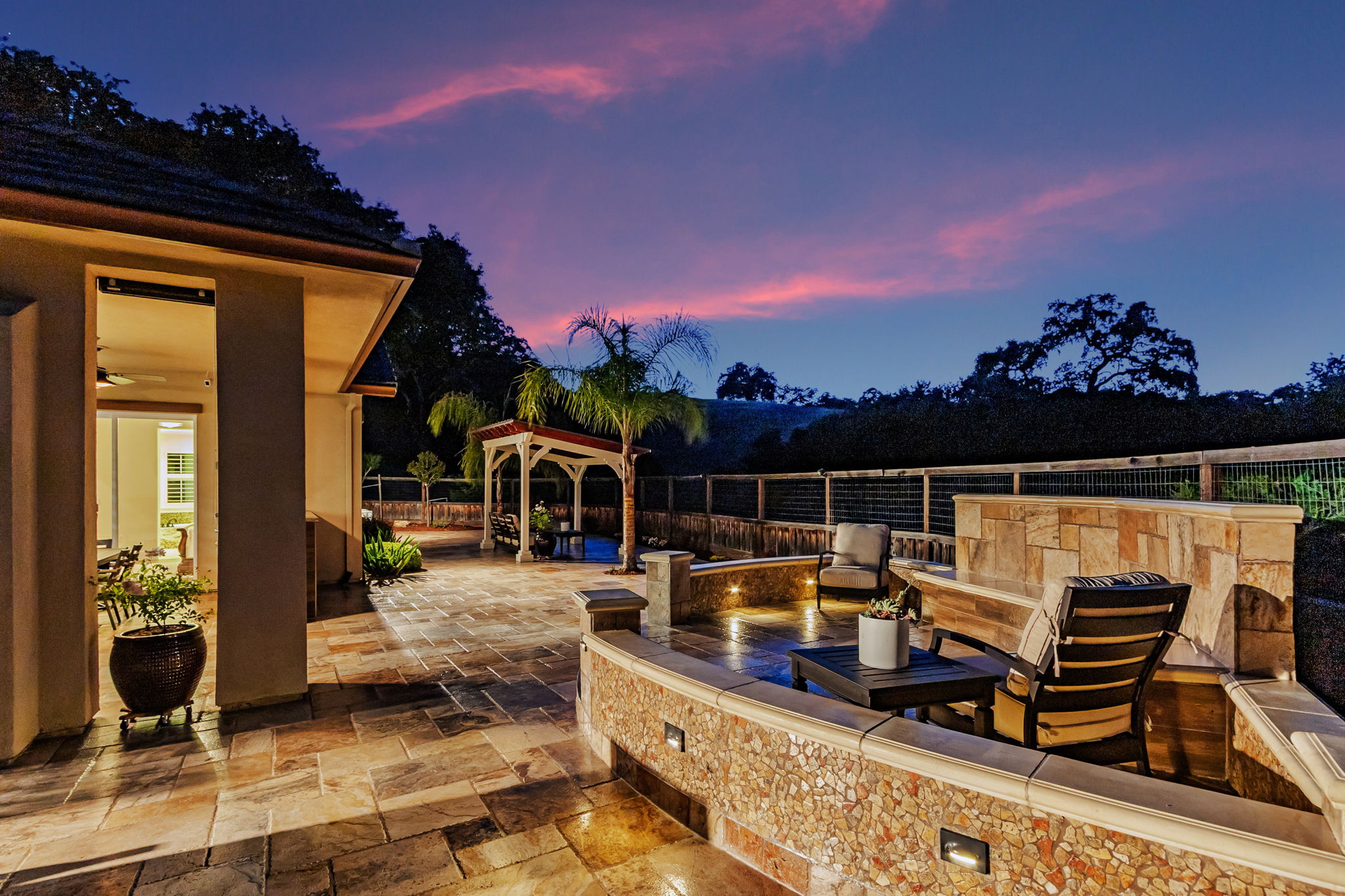 037_TWILIGHT_ 1861 Carob Ct _