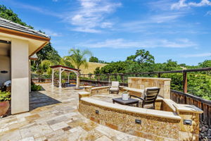 055_ 1861 Carob Ct