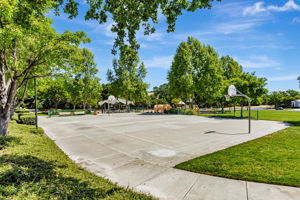 068_ 1861 Carob Ct