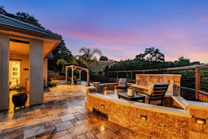 020_TWILIGHT_ 1861 Carob Ct _