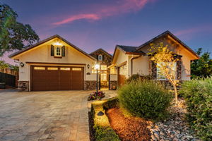 029_TWILIGHT_ 1861 Carob Ct _
