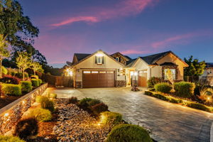 030_TWILIGHT_ 1861 Carob Ct _