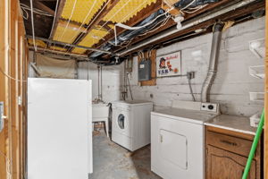  Photo 45
