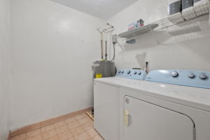  Photo 34