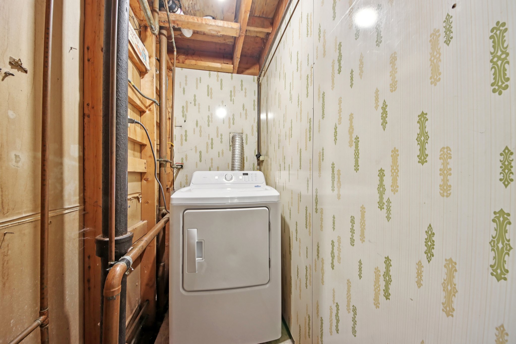 Hollywood Ave-S1902-028.jpg