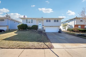 Hollywood Ave-S1902-001.jpg