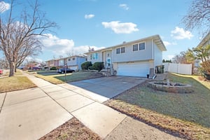 Hollywood Ave-S1902-002.jpg