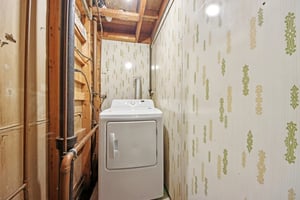 Hollywood Ave-S1902-028.jpg