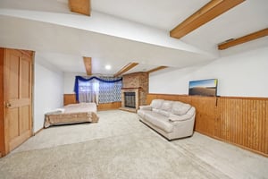 Hollywood Ave-S1902-029.jpg