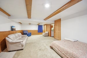 Hollywood Ave-S1902-031.jpg