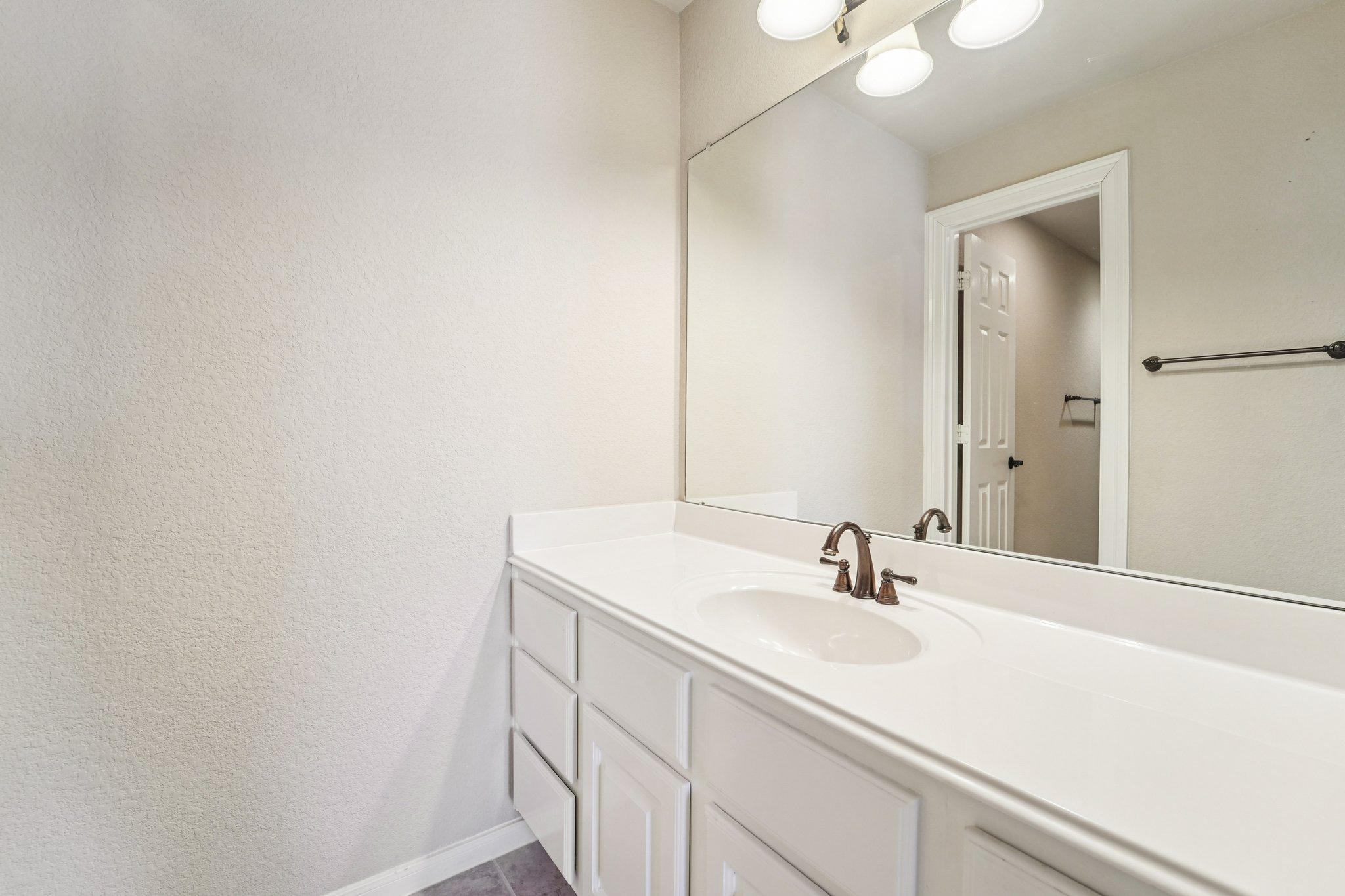 Partners Voice Dr-L0702-052.jpg