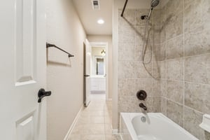 Partners Voice Dr-L0702-046.jpg