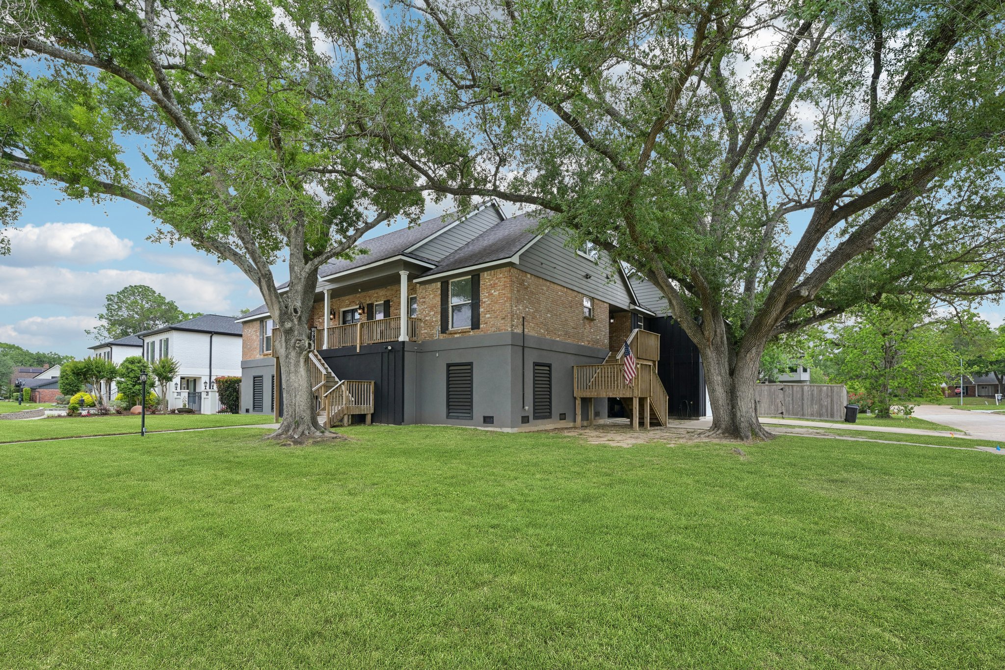 Point Lookout Dr-L1804-003.jpg