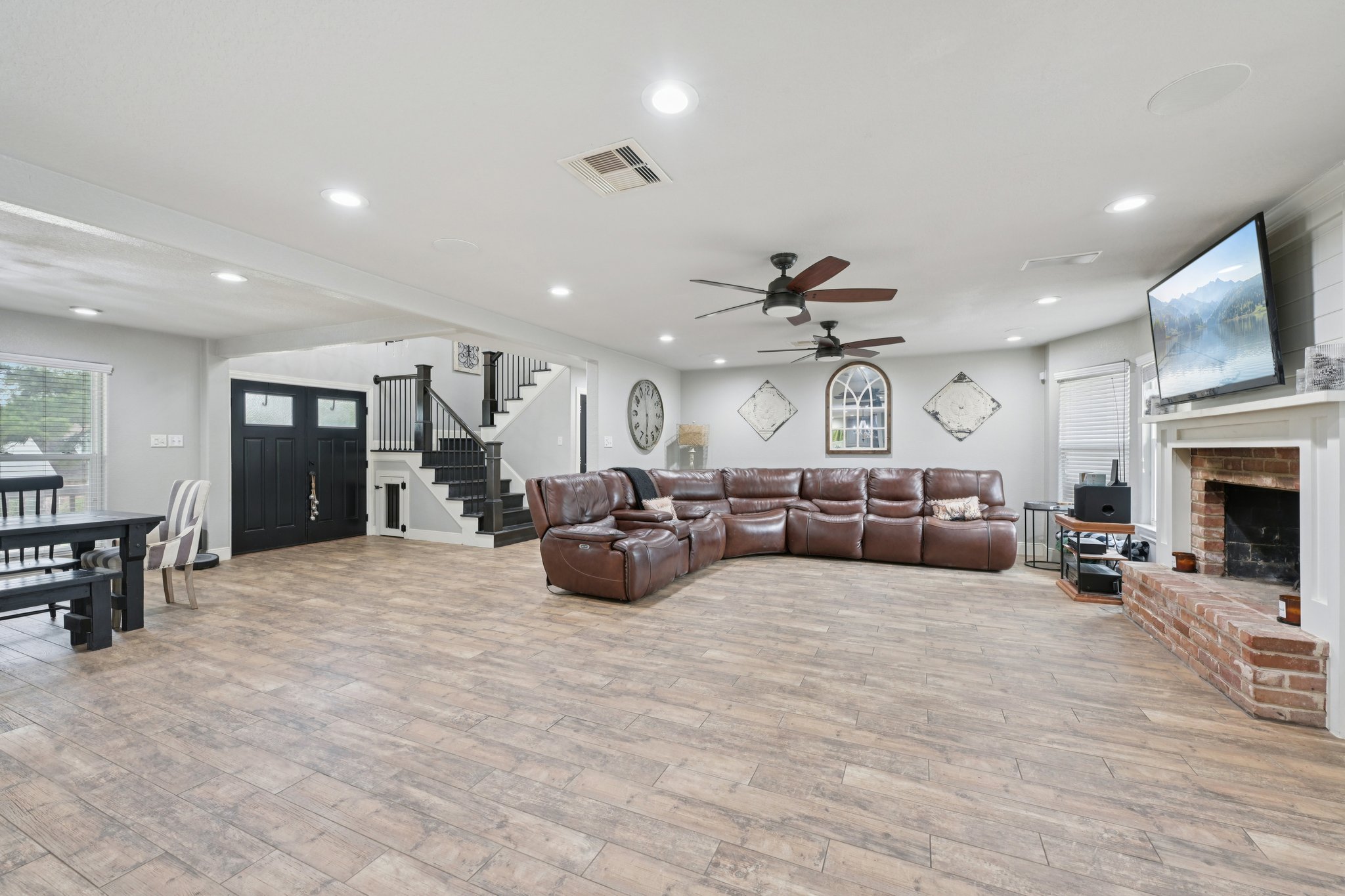 Point Lookout Dr-L1804-010.jpg