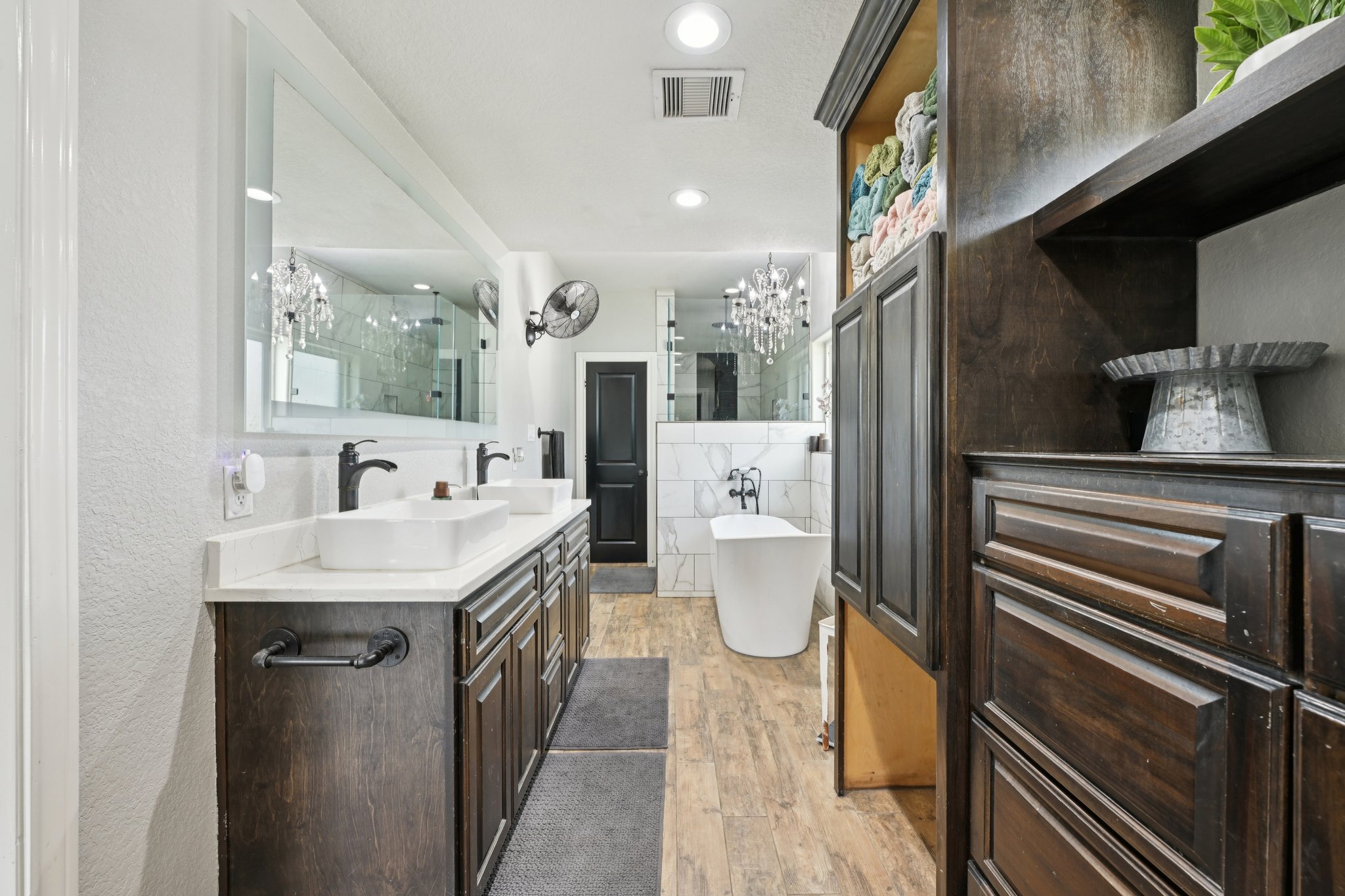 Point Lookout Dr-L1804-029.jpg