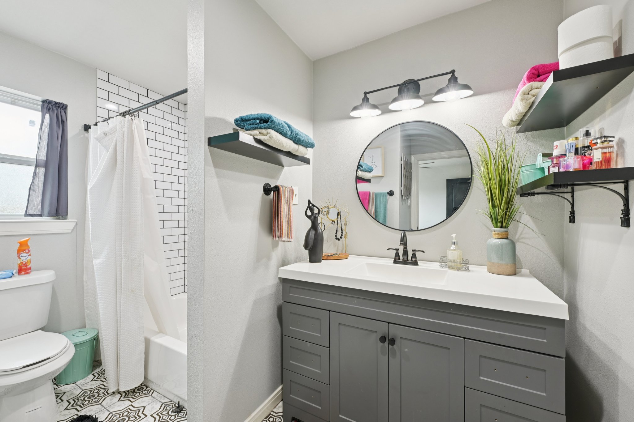 Point Lookout Dr-L1804-037.jpg