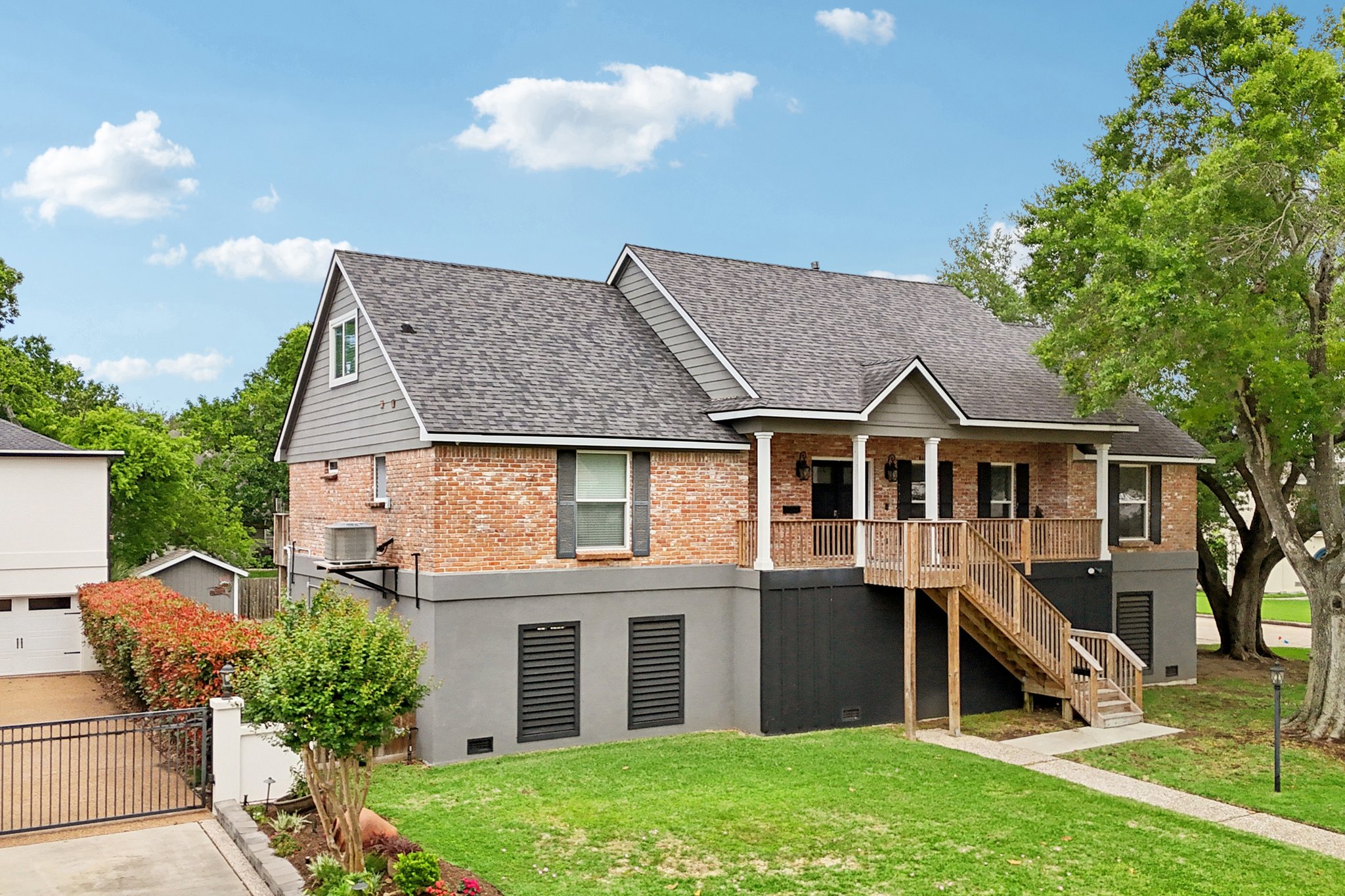 Point Lookout Dr-S2004-1-003.jpg