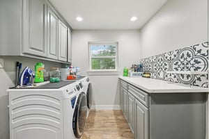 Point Lookout Dr-L1804-024.jpg