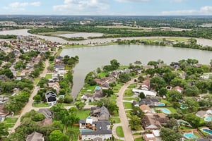 Point Lookout Dr-S2004-1-008.jpg