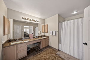  Photo 23
