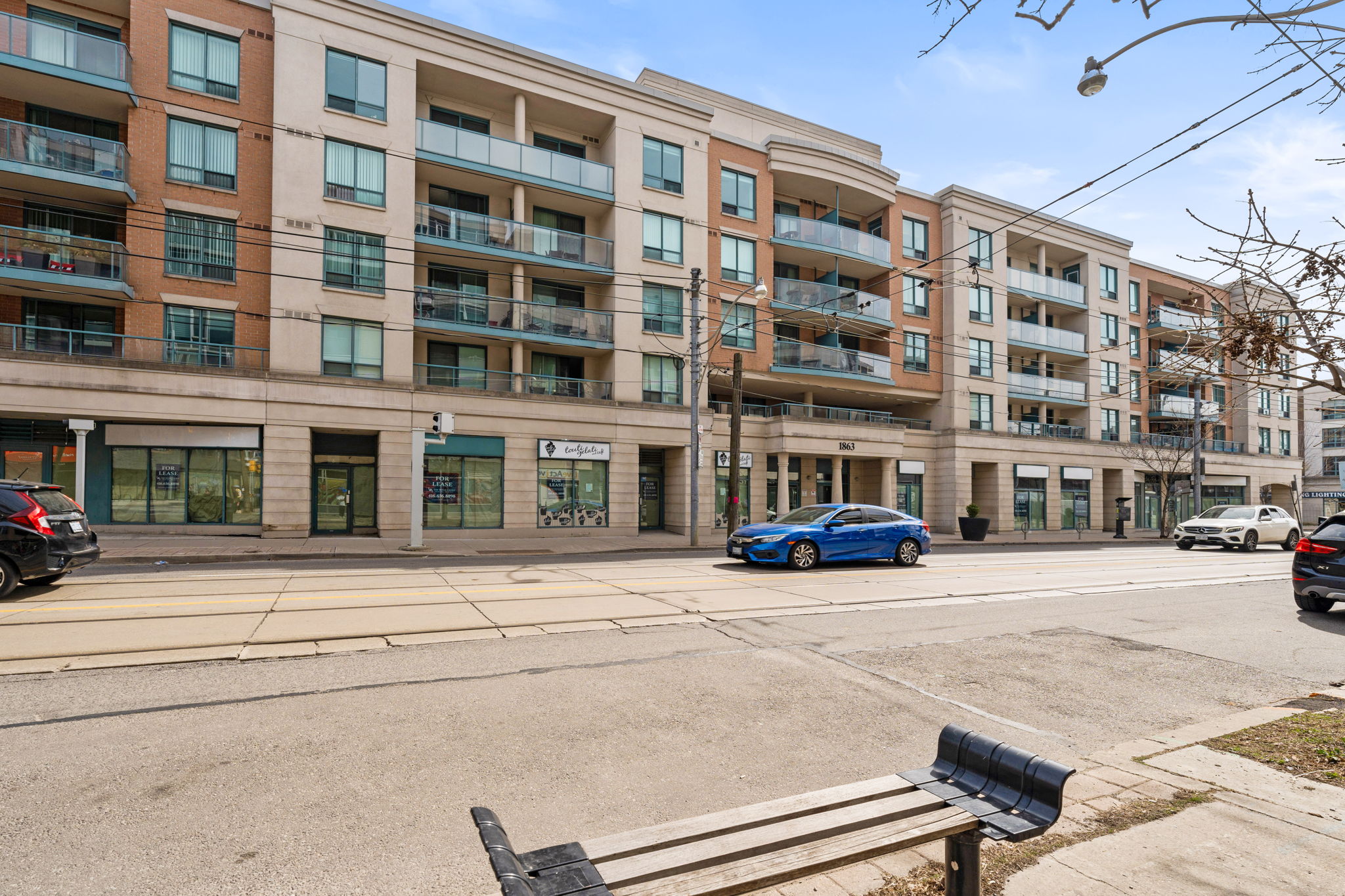 1863 Queen St E Unit 214 Toronto, ON M4L 3Y6
