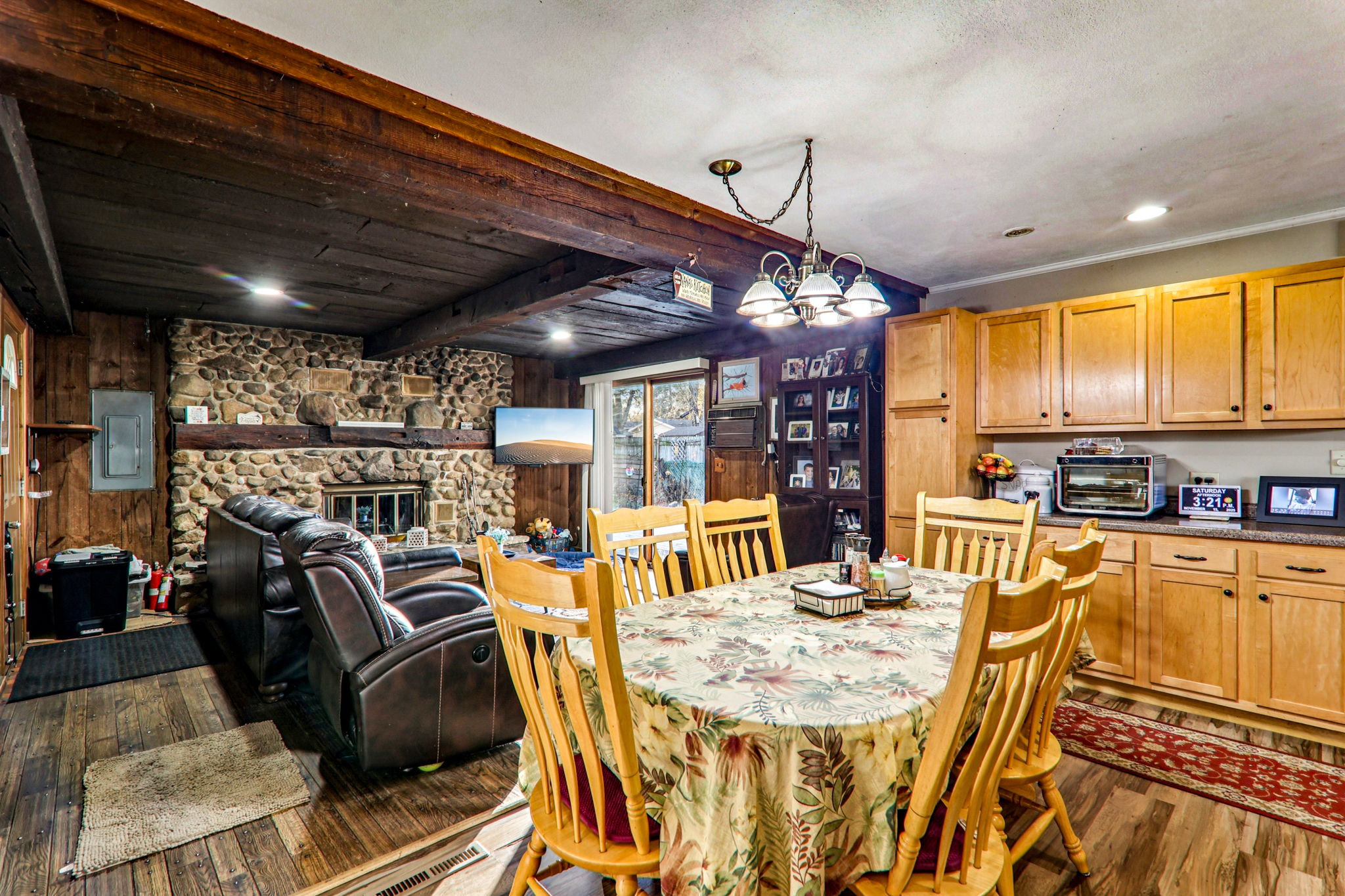 Karen Ln-S1711__6773r