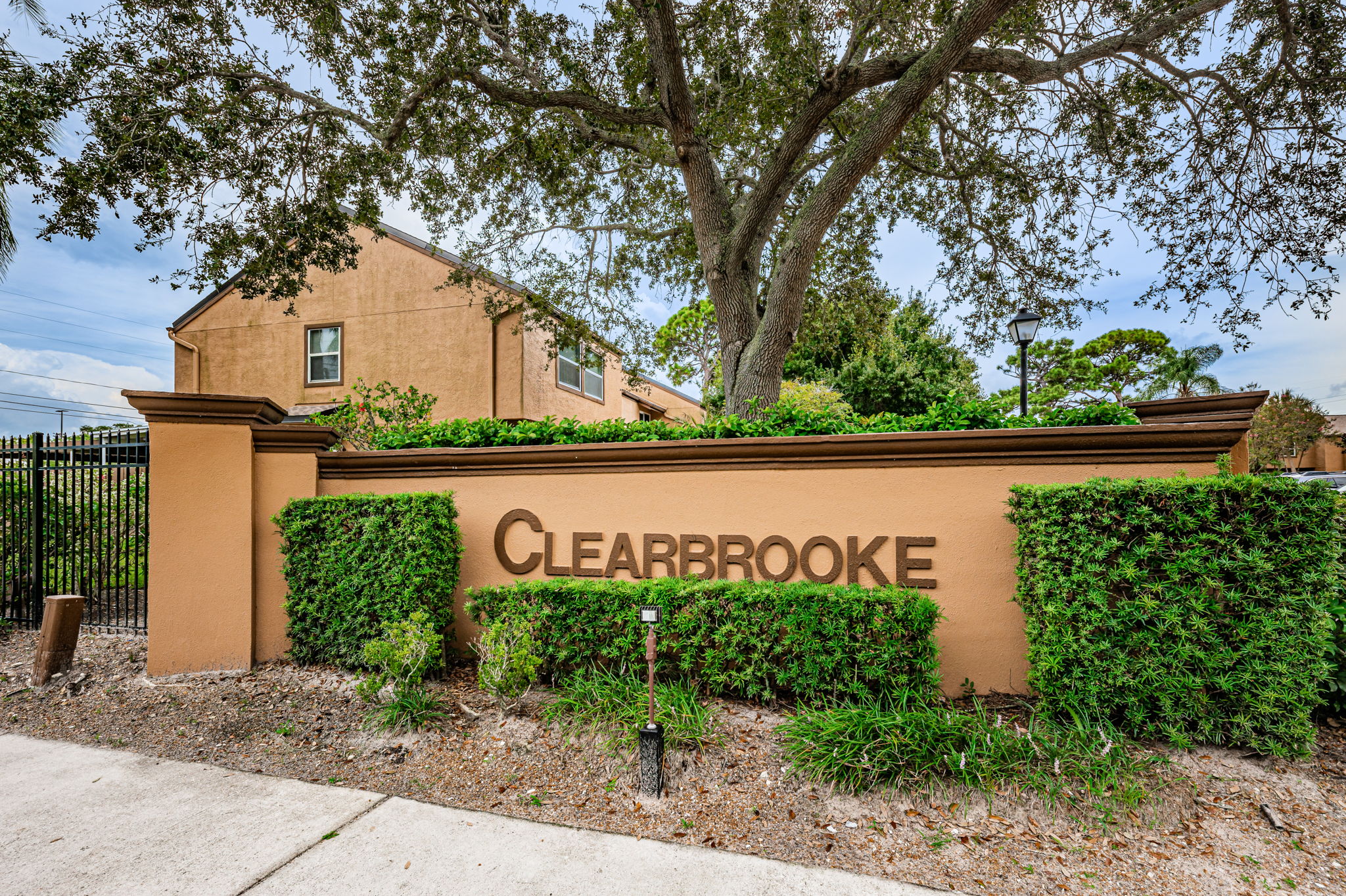 Clearbrooke Sign