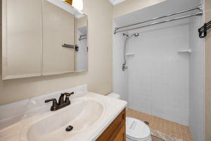 Upper Level Master Bathroom