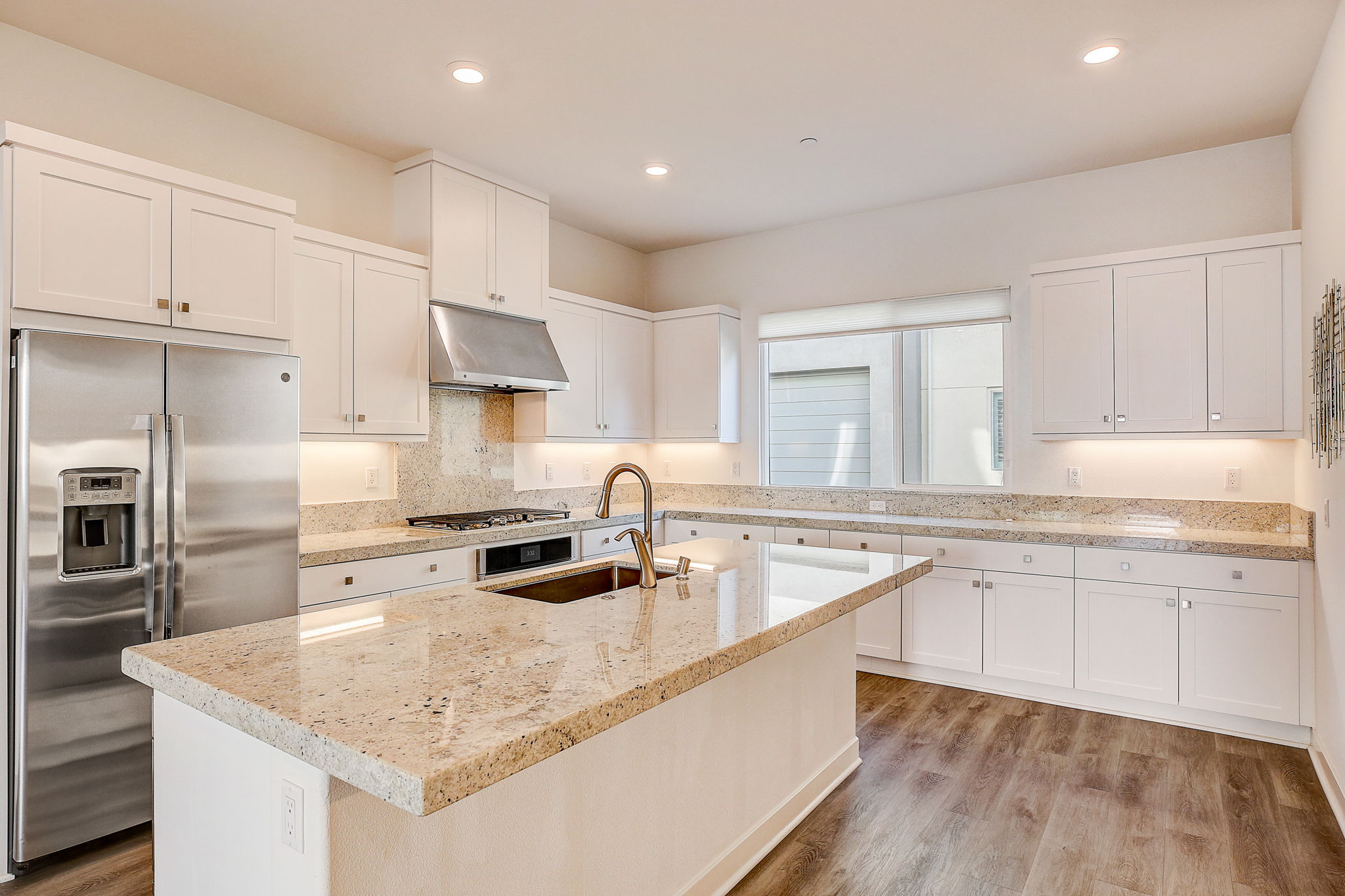 S Westside Dr 23-007