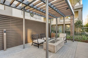 S Westside Dr 23-040