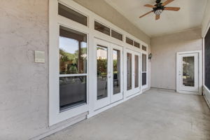 Screened-in Porch