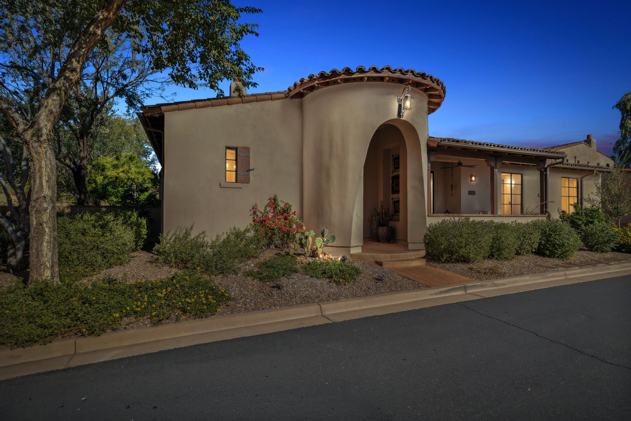 2-printB-18650-n-thompson-peak-pkwy-1025 (2).jpg